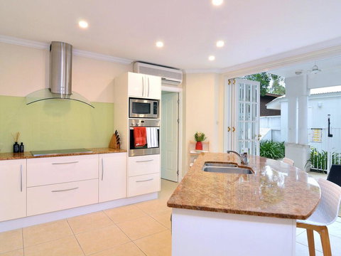 Walk To The Ocean In Five Minutes - Accommodation Ballina 0