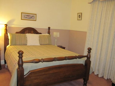 Walton House Bed & Breakfast - Accommodation Ballina 2