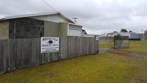 Waratah Falls Holiday Unit - Accommodation Ballina 2