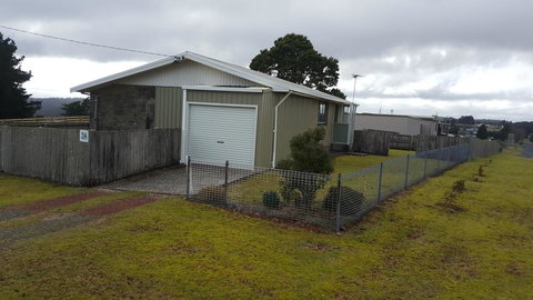 Waratah Falls Holiday Unit - Accommodation Ballina 3