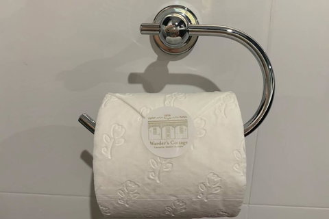 Warders Cottage: Iconic Cottage In The Heart Of Freo - Accommodation Ballina 1