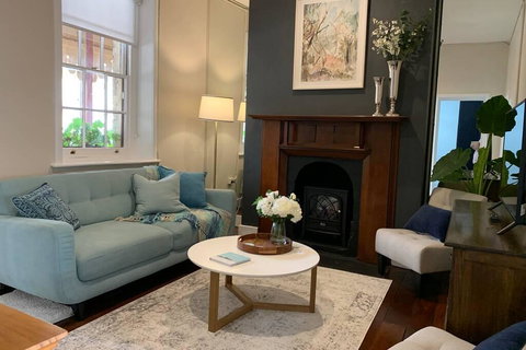 Warders Cottage: Iconic Cottage In The Heart Of Freo - Accommodation Ballina 2