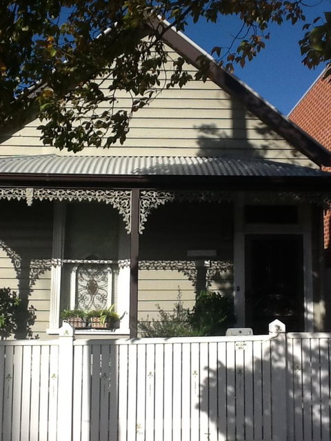 Redruth Cottage - Accommodation Ballina 0