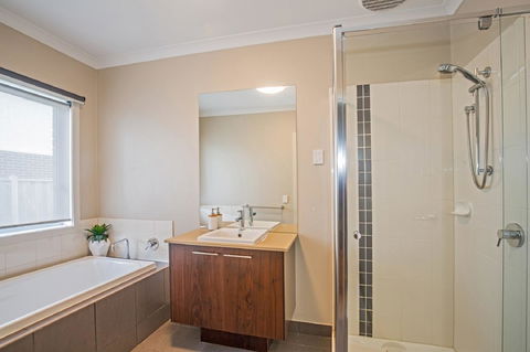 Nautical Rise Torquay - Accommodation Ballina 20
