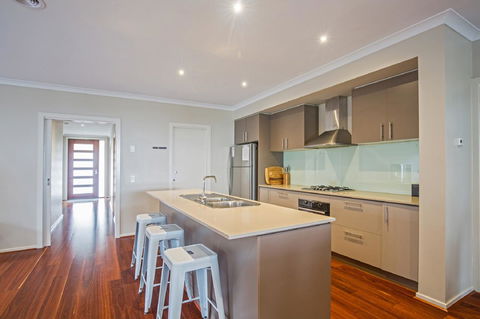 Nautical Rise Torquay - Accommodation Ballina 6