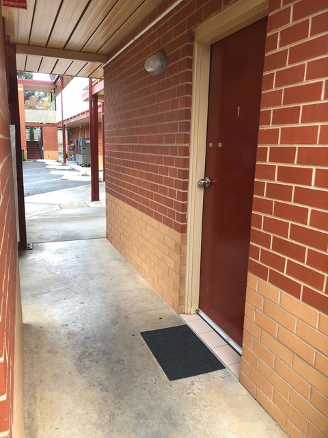 National Hotel Complex Bendigo - Accommodation Ballina 2