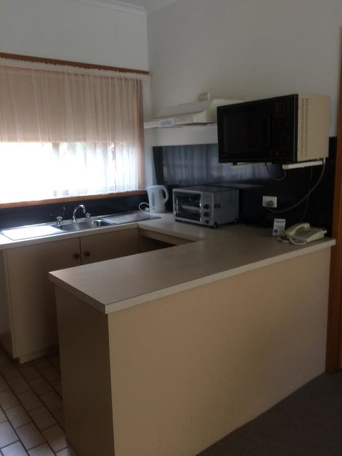 Ambassador Motor Inn - Accommodation Ballina 26