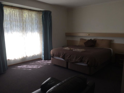 Ambassador Motor Inn - Accommodation Ballina 17