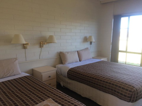 Ambassador Motor Inn - Accommodation Ballina 10