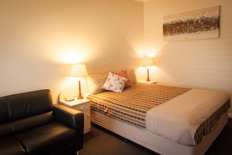 Ambassador Motor Inn - Accommodation Ballina 33