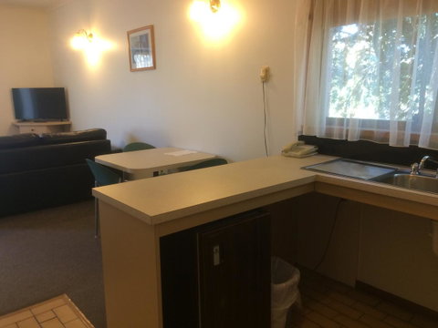 Ambassador Motor Inn - Accommodation Ballina 6
