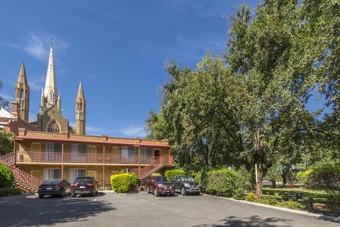 Cathedral Motor Inn - Accommodation Ballina 1