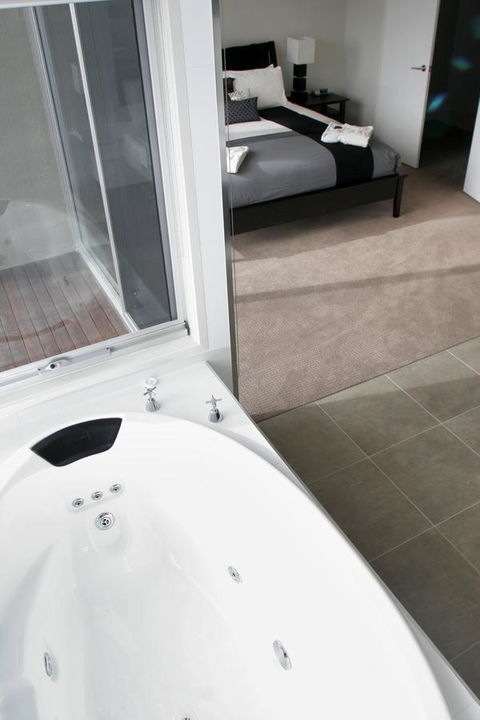 104 On Merri Apartments - Accommodation Ballina 2