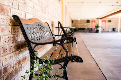 Clermont Country Motor Inn - Accommodation Ballina 5