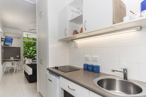 By The Sea Port Douglas - Accommodation Ballina 13