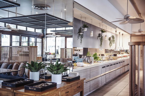 Pullman Port Douglas Sea Temple Resort And Spa - Accommodation Ballina 3