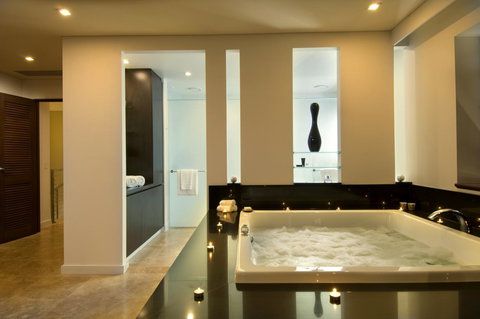 Pullman Port Douglas Sea Temple Resort And Spa - Accommodation Ballina 2