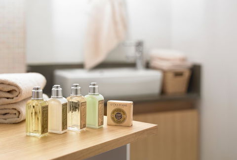 Heart Hotel And Gallery Whitsundays - Accommodation Ballina 11