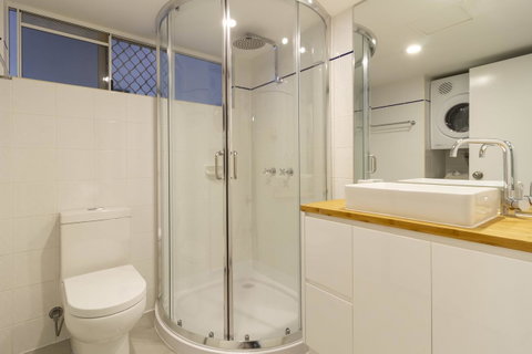 The White House Port Douglas - Accommodation Ballina 4