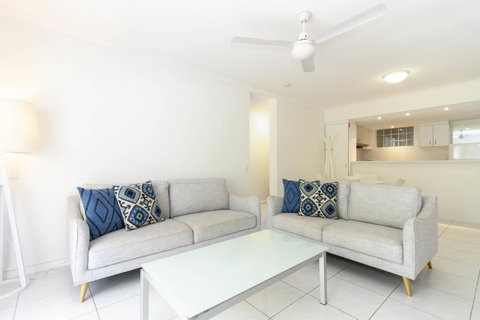 The White House Port Douglas - Accommodation Ballina 29