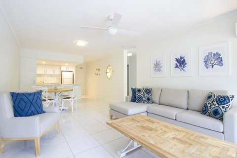The White House Port Douglas - Accommodation Ballina 5