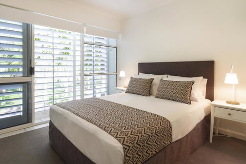 The White House Port Douglas - Accommodation Ballina 6