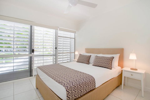 The White House Port Douglas - Accommodation Ballina 26