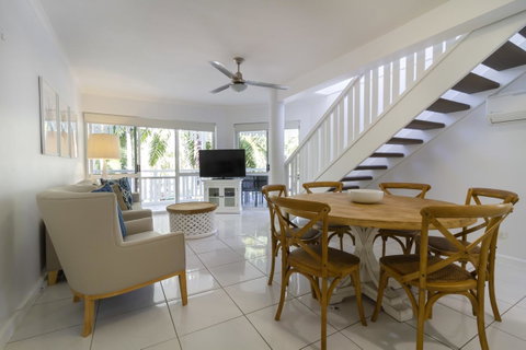 The White House Port Douglas - Accommodation Ballina 7