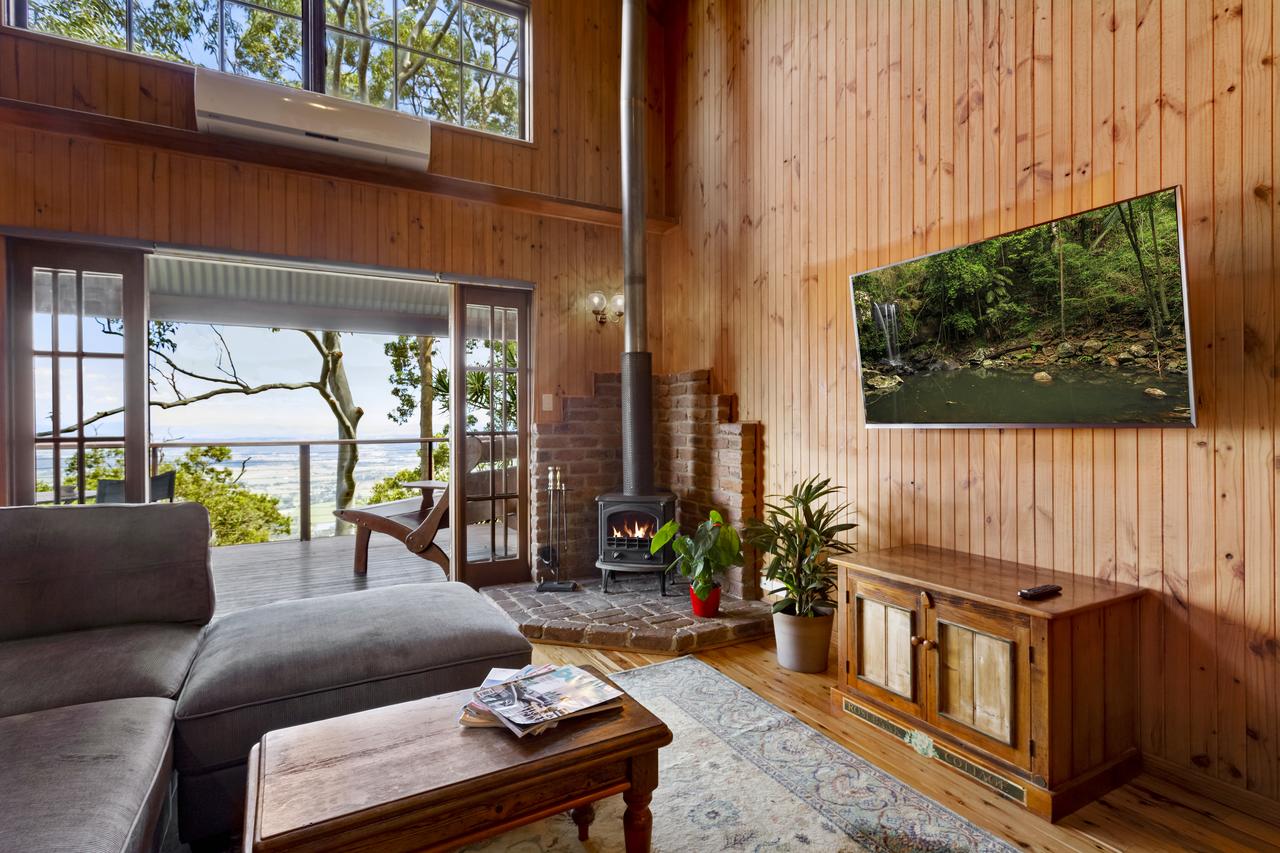 Tamborine Mountain QLD Accommodation Ballina