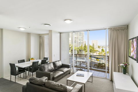 Mantra Towers Of Chevron - Accommodation Ballina 24