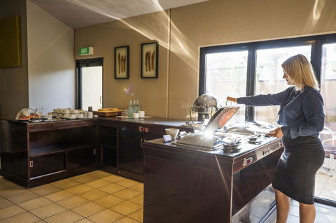 Emerald Maraboon Motor Inn - Accommodation Ballina 19