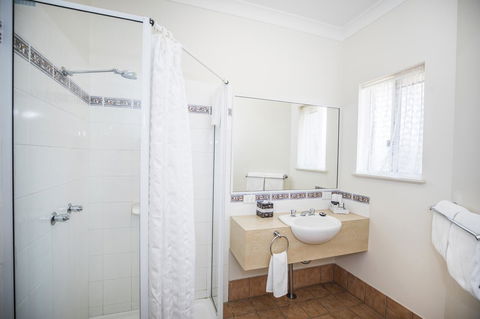Emerald Maraboon Motor Inn - Accommodation Ballina 42