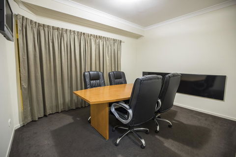 Emerald Maraboon Motor Inn - Accommodation Ballina 12