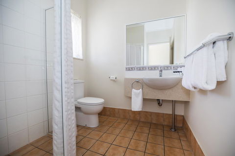 Emerald Maraboon Motor Inn - Accommodation Ballina 38