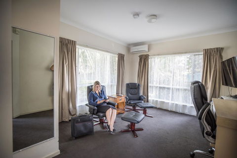Emerald Maraboon Motor Inn - Accommodation Ballina 44