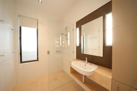 The Boathouse Apartments - Accommodation Ballina 13