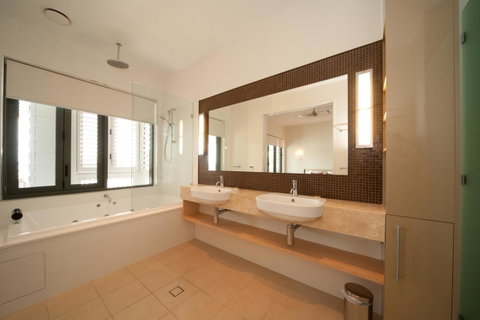 The Boathouse Apartments - Accommodation Ballina 16