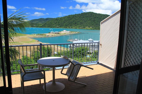 Ocean Views At Whitsunday Terraces Resort - Accommodation Ballina 5