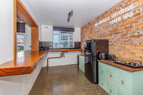 The Pink Hotel Coolangatta - Accommodation Ballina 4