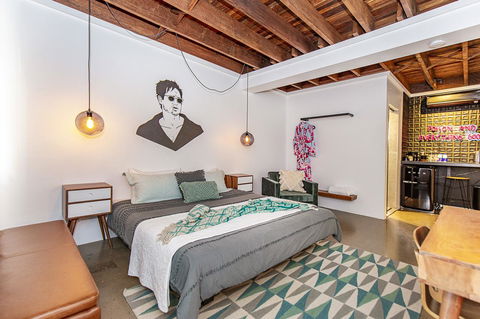 The Pink Hotel Coolangatta - Accommodation Ballina 24