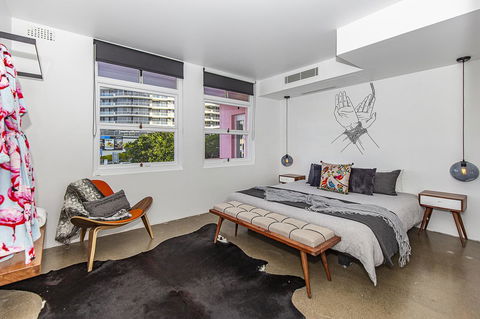 The Pink Hotel Coolangatta - Accommodation Ballina 11