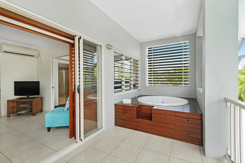 Mantra Aqueous On Port - Accommodation Ballina 17