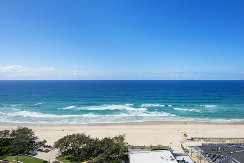 ULTIQA Air On Broadbeach - Accommodation Ballina 10