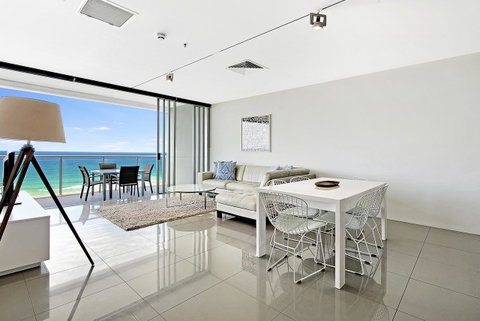 ULTIQA Air On Broadbeach - Accommodation Ballina 29