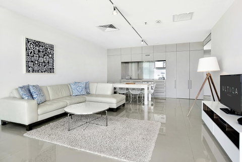 ULTIQA Air On Broadbeach - Accommodation Ballina 34