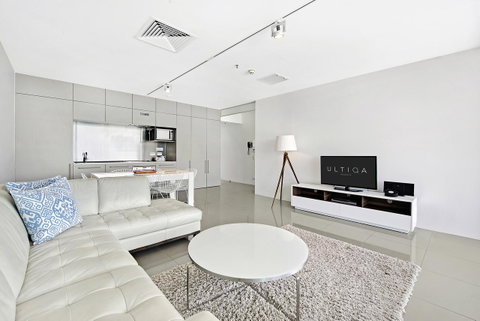ULTIQA Air On Broadbeach - Accommodation Ballina 24
