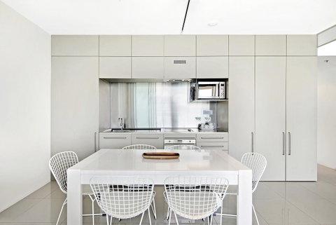 ULTIQA Air On Broadbeach - Accommodation Ballina 35