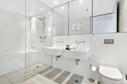 ULTIQA Air On Broadbeach - Accommodation Ballina 30