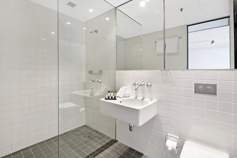 ULTIQA Air On Broadbeach - Accommodation Ballina 31