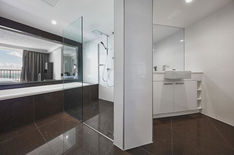 Novotel Surfers Paradise - Accommodation Ballina 20